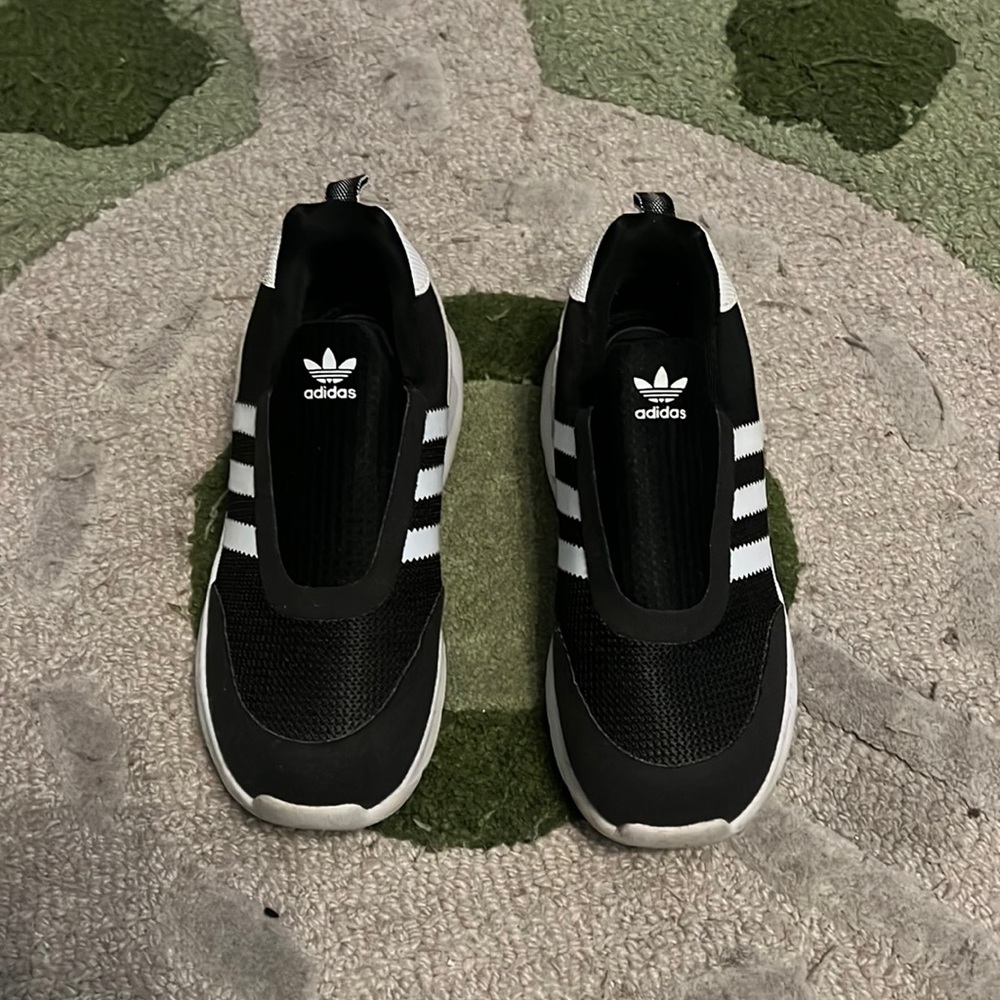 Toddler boy adidas tennis shoes